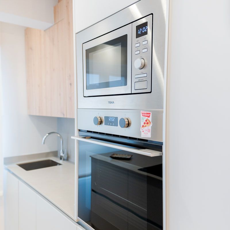 La imagen tiene un atributo ALT vacío; su nombre de archivo es apartamento-yb-gijon-playa-15.jpg